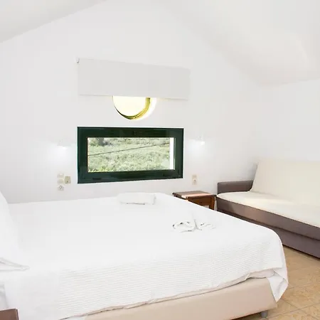 Olive Tree Apartment *